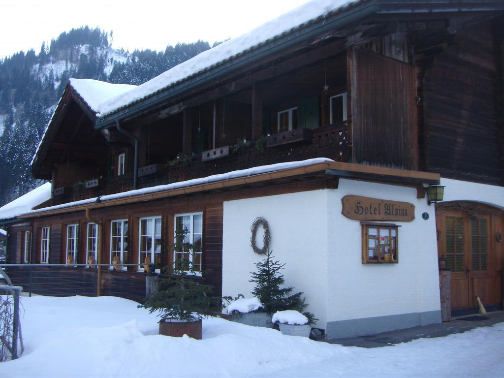 Hotel Garni Alpina Lenk im Simmental Exterior foto